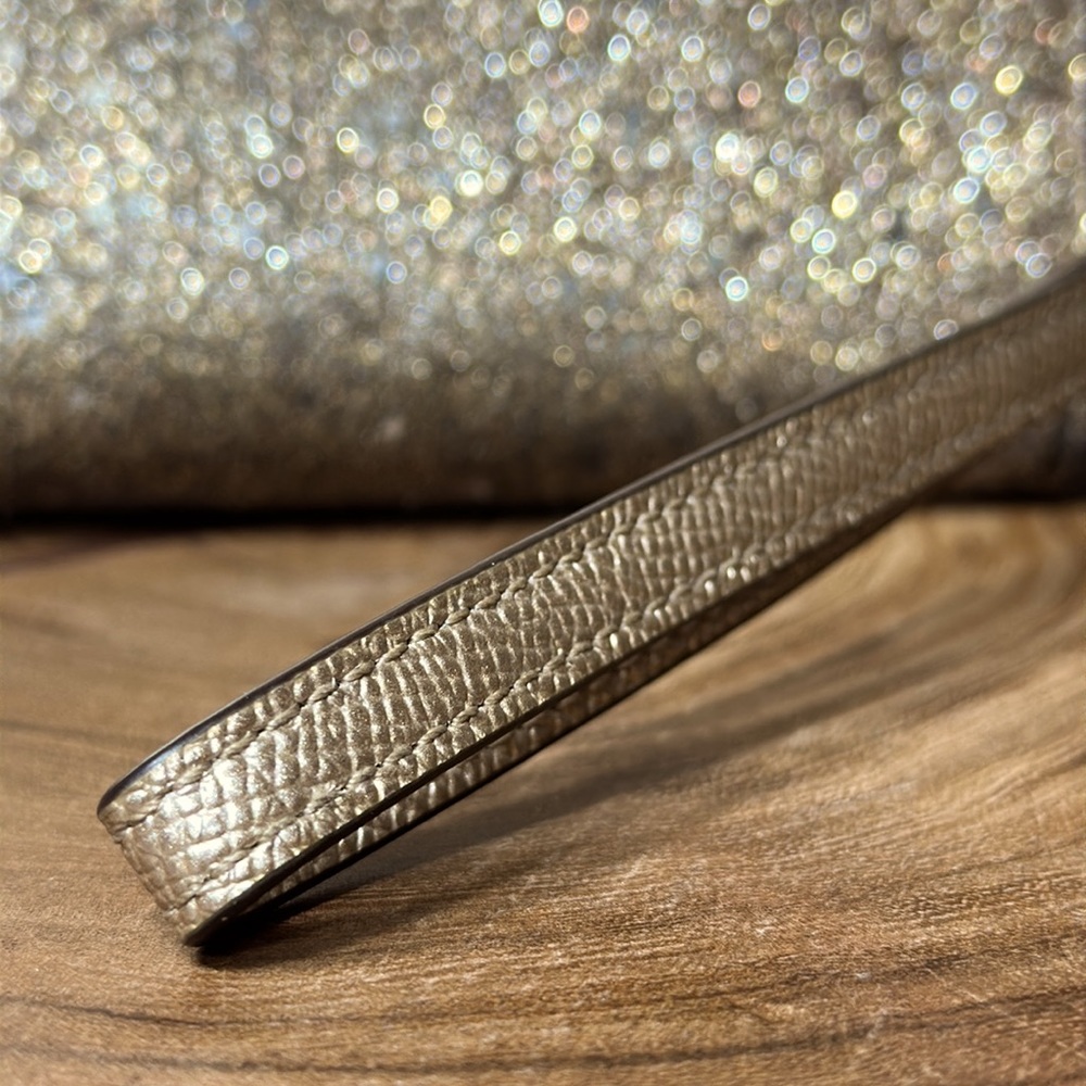 *HTF* COACH Gold Star Glitter Phone Wallet - Picture 4 of 17